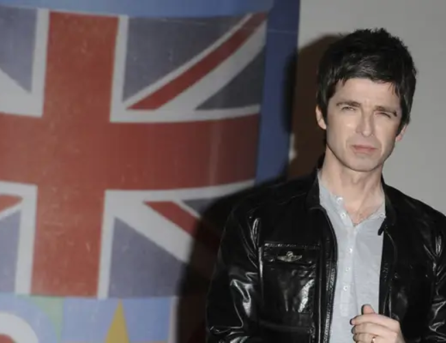 Former Oasis frontman Noel Gallagher is ending his 22-year marriage.